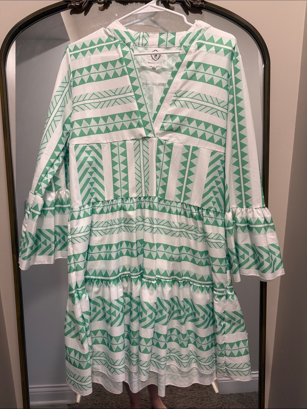 Tiered Long-Sleeve V-Neck Dress in green and White